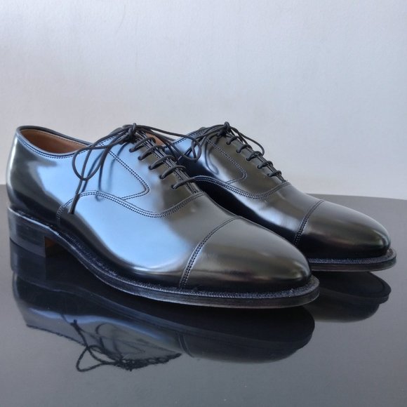 Johnston & Murphy Men\'s Classics Melton Cap Toe in Black European Leather